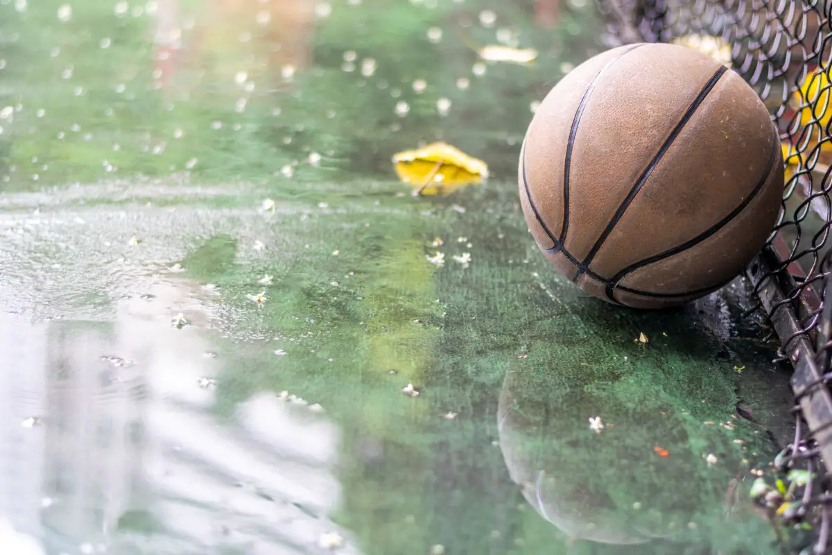 what-happens-if-a-basketball-gets-wet-basketball-overtime